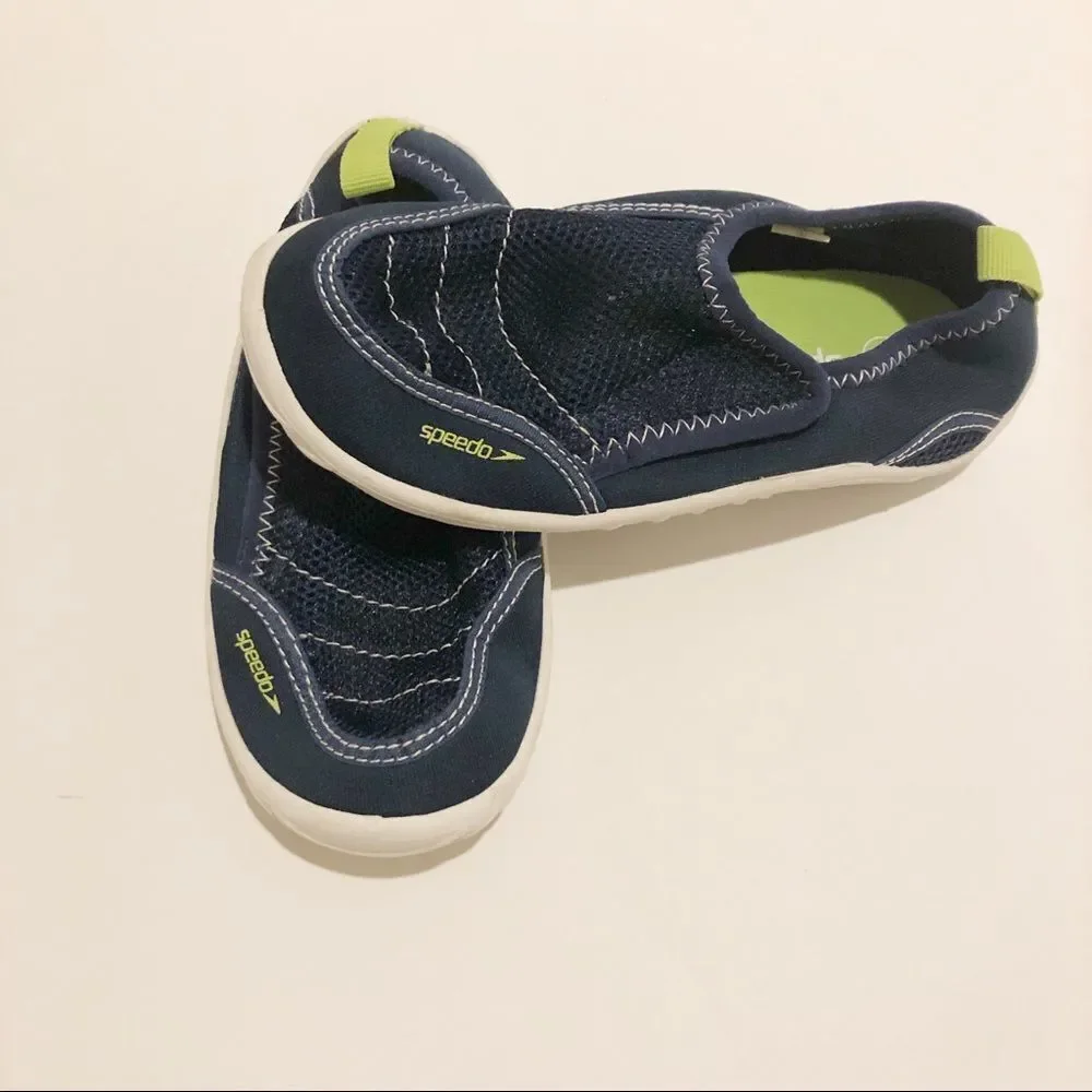 Speedo Water Shoes‎ in little Boys Size 11/12